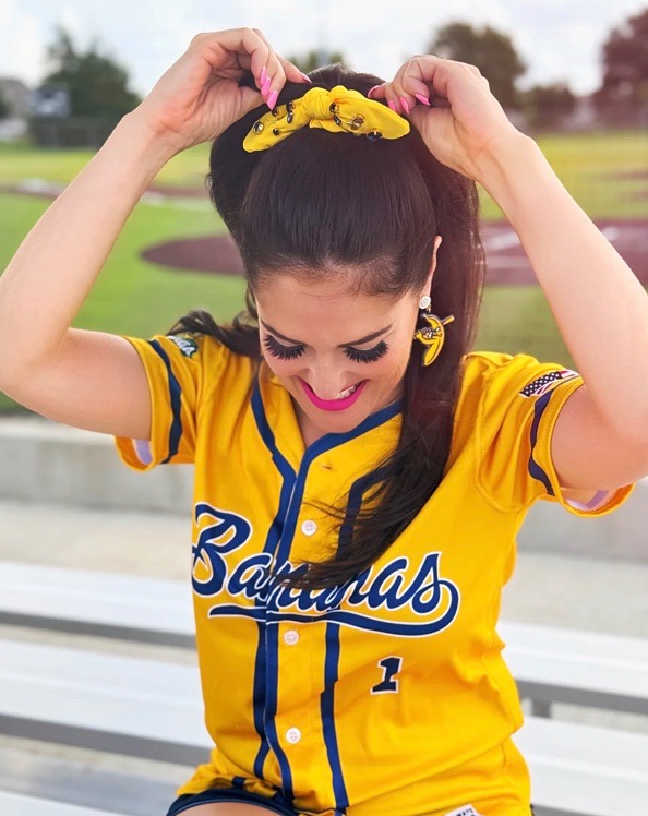 SAVANNAH BANANAS YELLOW LOGO BOW SCRUNCHIE 257